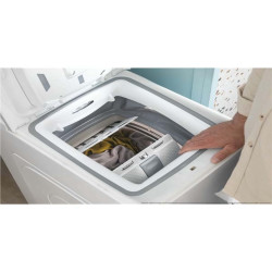 Candy Lavatrice TCA283D2-S