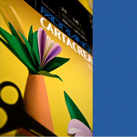 Cartoncino CartaCrea - 35 x 50 cm - 220 gr - blu 114 - Fabriano - blister 10 fogli