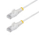 StarTech.com Cavo Ethernet CAT6 Bianco da 3m- Patch UTP con Plug RJ45 Antigroviglio e Rilievi di Trazione, Cavo Lan Slim in Ram